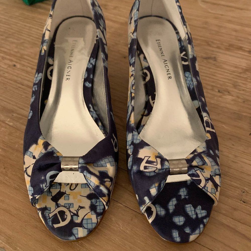 Etienne Aigner E-Diana Wedge sz 5 NEW